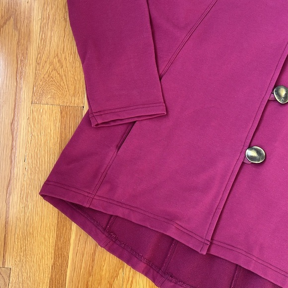 Women’s Jacket - Picture 5 of 7